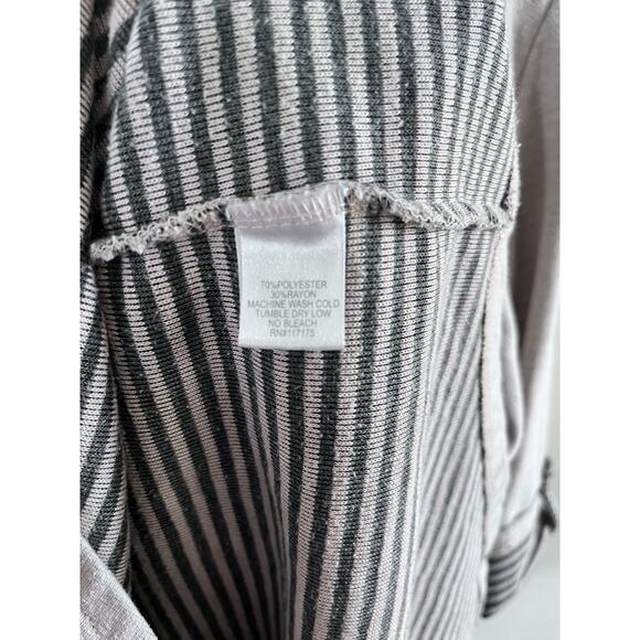 Blue Curl Quarter Zip Pullover - Picture 5 of 5